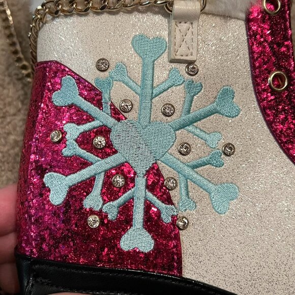 NWT Betsey Johnson Ice Skate Cross Body Purse - Picture 2 of 9